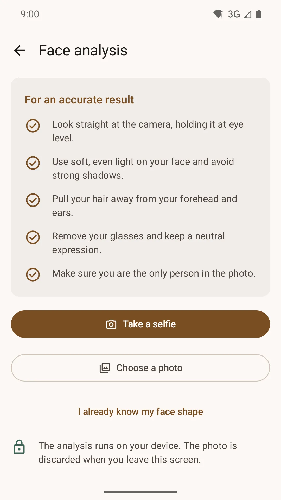 Face analysis with measurements drawn on the photo